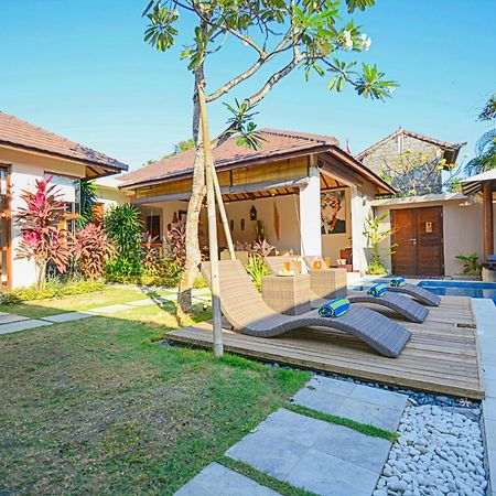 Samana Villas Legian Værelse billede